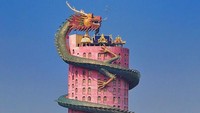 Menara ini berada di Thailand, tepatnya distrik Samphran. Istimewa/Avaxnews.