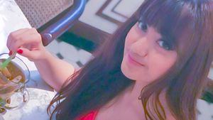 Intip Serunya Kulineran Marcella Simon yang Resmi Jadi Mualaf