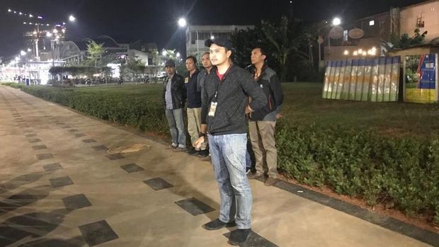 Buru Kelompok yang Keroyok Seorang Pria di ITC Tangsel, Polisi Cek CCTV