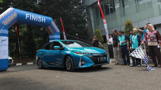 Toyota Prius PHEV