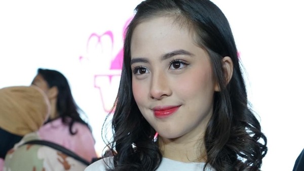 Kamu Mau Temani Zara Eks JKT48 di Virgo and The Sparklings?