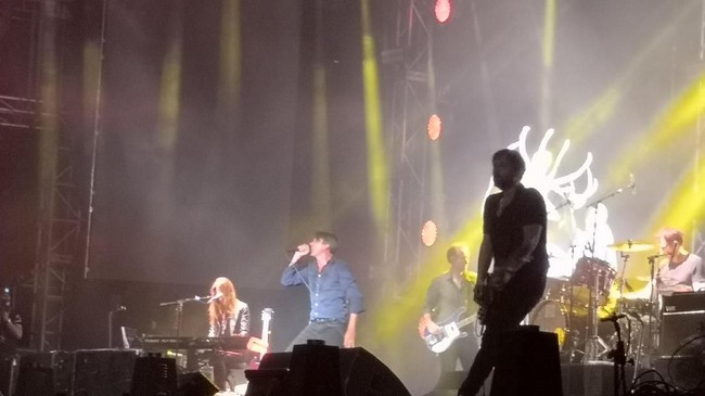 Malam Minggu Tak Terlupakan Penampilan Liar Suede
