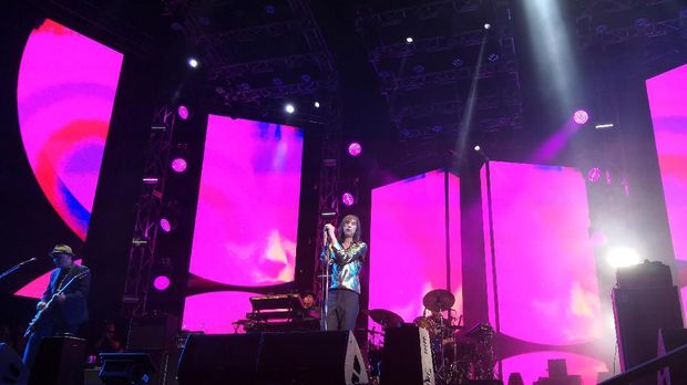 Mengawang Bersama Primal Scream di Soundrenaline 2019