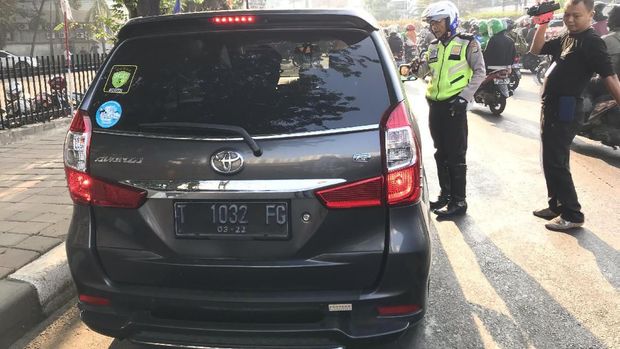 Pengendara berdalih tidak tahu diterapkannya sistem ganjil genap.