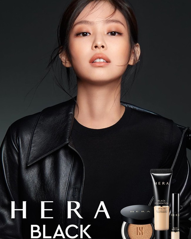 Jennie BLACKPINKKarena kulitnya yang lebih gelap, Jennie sering dikira orang Korea asli. Namun kulit cokelat Jennie justru menjadikan tampilannya semakin unik. Foto: Instagram