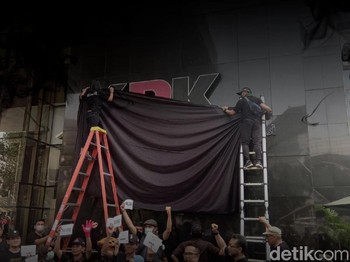 KPK di Tubir Sakratulmaut