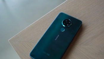 Nokia menyertakan teknologi Quad Pixel AI serta tiga efek bokeh ZEISS, yakni modern, swirl dan smooth. Foto: Tech Advisor