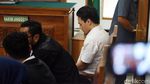 Senyum Simpul Jefri Nichol Jelang Persidangan