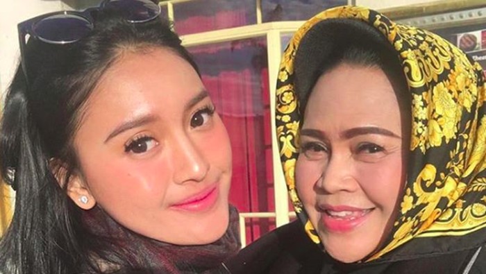 Hetty Koes Endang dan Afifah Yusuf