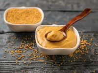 Dikira Mustard di Sandwich, Pria Ini Makan Kotoran Bayinya Sendiri!