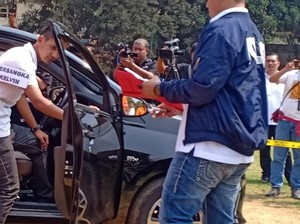 Begini Detik-detik Mayat Pupung-Dana Dibakar dalam Adegan Rekonstruksi