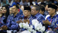 Acara ini dihadiri para kader, petinggi Partai Demokrat serta anak dan menantu SBY.