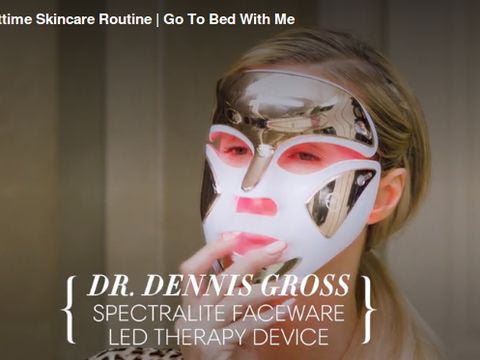 Sebelum Tidur, Paris Hilton Rawat Wajah dengan 10 Langkah 