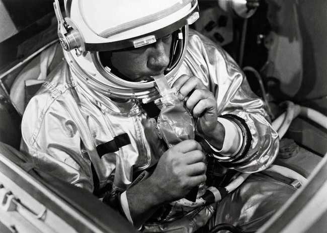 Terdiri Dari 200 Makanan, Menu Sarapan Para Astronot Ini Bikin Ngiler