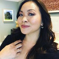 Rekan Prianya Ditawari Gaji 10 Kali Lipat, Penulis Crazy Rich Asians 2 Resign