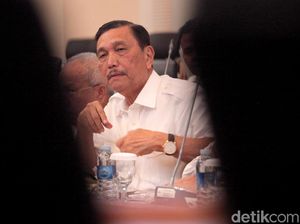 Luhut soal Daya Saing RI Turun: Nggak Bisa Komentar, Ketidakpastian Tinggi