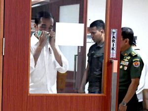 Jokowi Jenguk BJ Habibie di RSPAD Gatot Soebroto