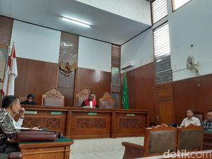Praperadilan Istri Ditolak, Kivlan Zen Siap Hadapi Sidang Senpi Illegal