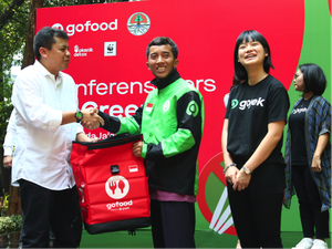 Driver GoFood Ini Selalu Ingatkan Konsumen Peduli Lingkungan