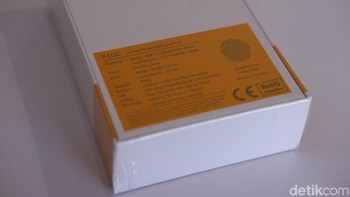 Sedikit informasi spesifikasinya tertera di bagian belakang kotak kemasannya. Foto: Adi Fida Rahman/detikINET