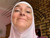 Perjalanan Hidup Sinead OConnor yang Naik Turun