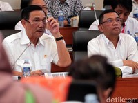 Luhut Blak-blakan soal Tudingan Jadi Agen China