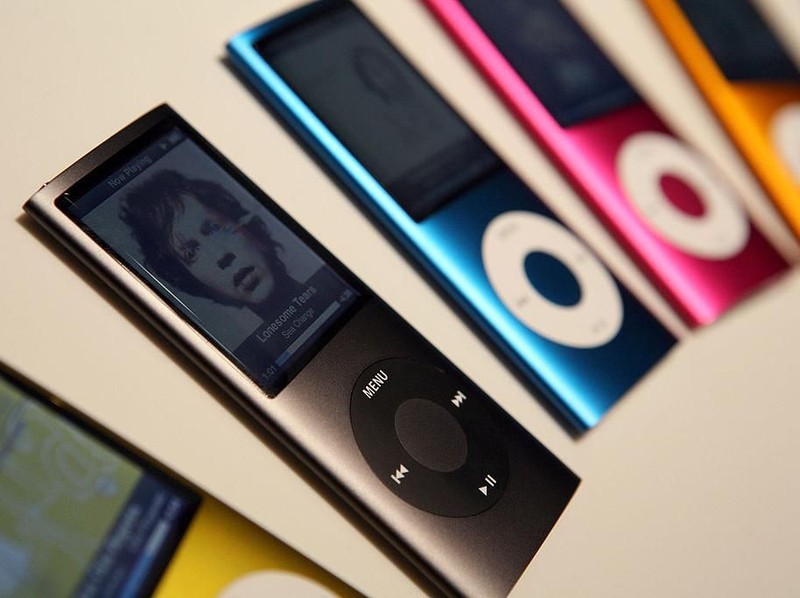SAN FRANCISCO - SEPTEMBER 09:  The new iPod Nano is displayed during an Apple special event September 9, 2008 in San Francisco, California. Apple CEO Steve Jobs announced a new version of the popular iTunes software new versions of the iPod Nano and Touch.  (Photo by Justin Sullivan/Getty Images)