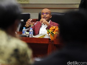 Desmond Tanya soal Munarman ke BNPT: Apa karena Dia FPI Dibilang Teroris?