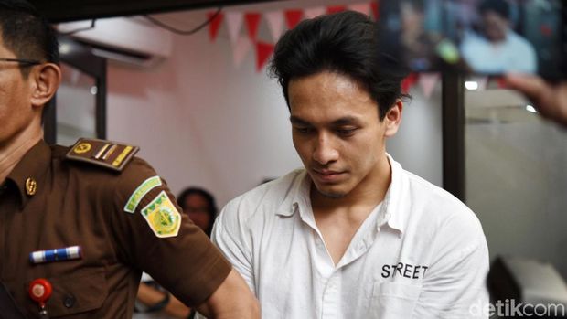 Jefri Nichol saat ditemui di Pengadilan Negeri Jakarta Selatan.