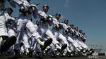 Defile Pasukan Meriahkan HUT TNI AL Ke-74