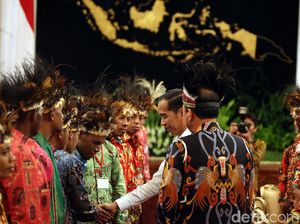 Saat Jokowi Bertemu Tokoh Papua di Istana