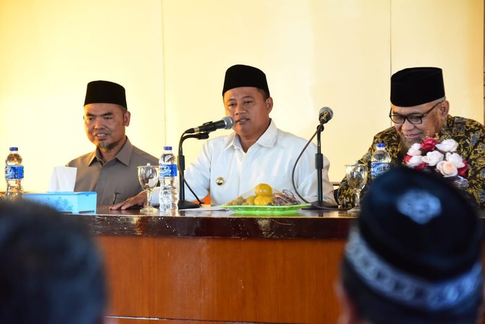 Wagub Jabar Uu Sesalkan Ada Penusukan Santri di Cirebon