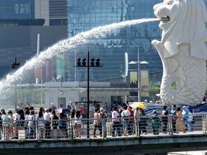Produksi Manufaktur Anjlok, Singapura Terancam Resesi