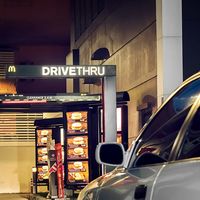 Ini 10 Kebiasaan Buruk Saat 'Drive Thru' yang Perlu Dihindari