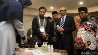 Lokakarya nasional ini menjadi penting karena gelombang industri 4.0 menuntut yang cepat dari masyarakat.