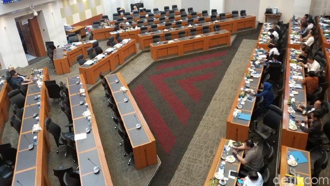 DPR Minta Tambahan Anggaran Rp 833 Miliar, Buat Apa?