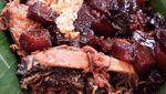Mantul! Pagi Ini Makan Nasi Krawu yang Komplet Lauknya