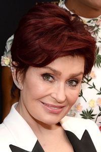 Penampilan Baru Sharon Osbourne setelah Operasi Facelift Keempat Kalinya