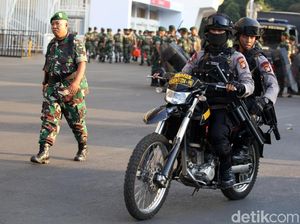 TNI-Polri Amankan SUGBK Jelang Laga Indonesia vs Thailand