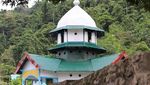 Foto: Masjid yang Dibangun 3 Agama di Papua