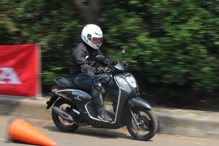 PT Astra Honda Motor (AHM) memperkenalkan proses produksi teknologi rangka terbaru Honda Genio, yaitu enhanced Smart Architecture Frame (eSAF).