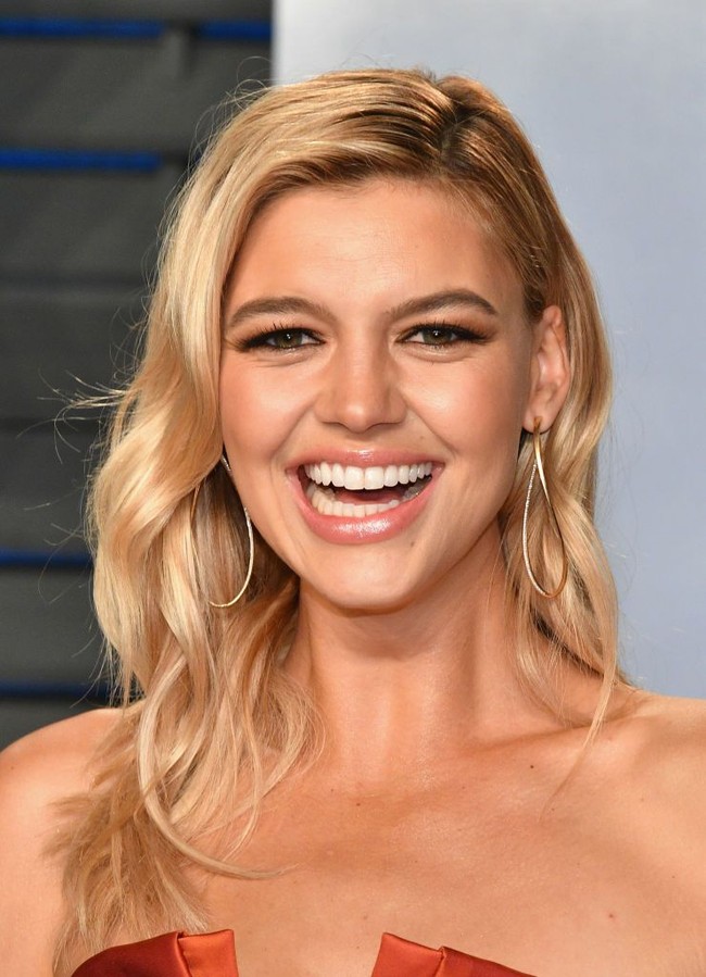 Setelah itu, Kelly pun terjun menjadi aktris. Kariernya kini memang telah didambakannya sejak lama. Kelly bahkan pernah sekolah teater karena menyukai dunia akting.  Foto: Getty Images