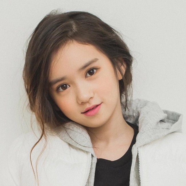 Olivia telah merebut hati banyak orang dengan keterampilannya yang mengesankan di depan kamera sejak usia belia. Foto: Instagram