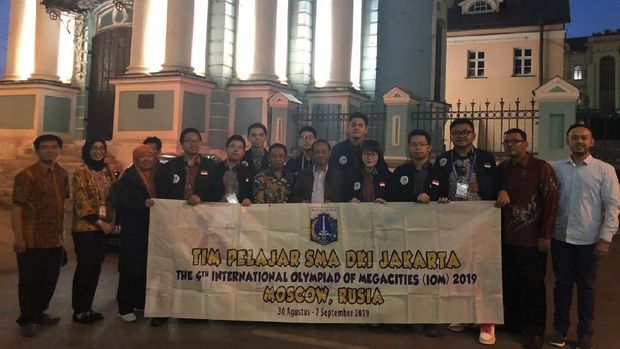 Tim Pelajar DKI Jakarta Raih Juara Kedua Olimpiade Metropolis Moskow