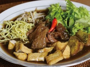 Tahu Campur Suroboyo yang Gurih Pedas Ada di 5 Warung Ini