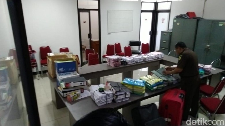 Pimpinan Bank BUMN di Purbalingga Jadi Tersangka Kredit Fiktif Rp 28 M Pimpinan Bank BUMN di Purbalingga Jadi Tersangka Kredit Fiktif Rp 28 M
