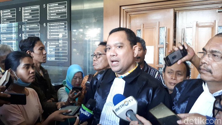 Pengacara Sebut Dakwaan Kivlan Zen Dipaksakan Pengacara Sebut Dakwaan Kivlan Zen Dipaksakan