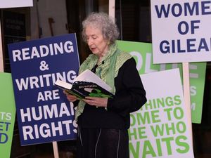 Margaret Atwood Rilis Buku Memoar, Bongkar Kehidupan Pribadinya