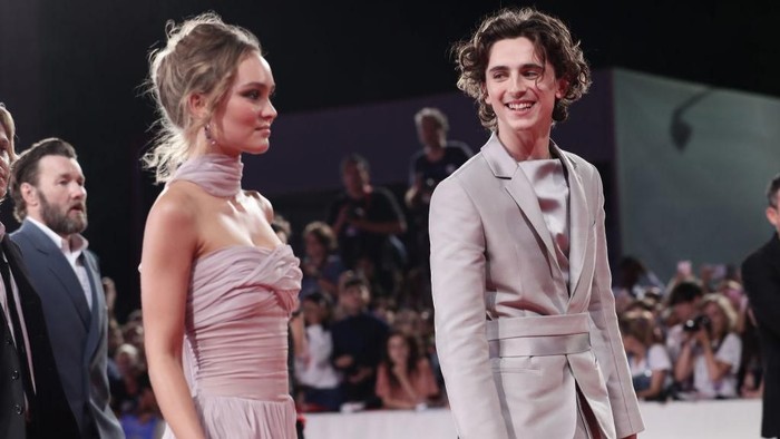VENICE, ITALY - SEPTEMBER 02:  Lily-Rose Depp and Timothee Chalamet attend The King red carpet during the 76th Venice Film Festival at Sala Grande on September 02, 2019 in Venice, Italy. (Photo by Vittorio Zunino Celotto/Getty Images)