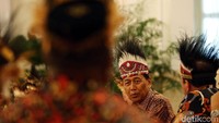 Menko Polhukam Wiranto dan beberapa menteri Kabinet Kerja mendampingi Jokowi menerima tokoh Papua dan Papua Barat di Istana Negara, Jakarta, Selasa (10/9/2019).